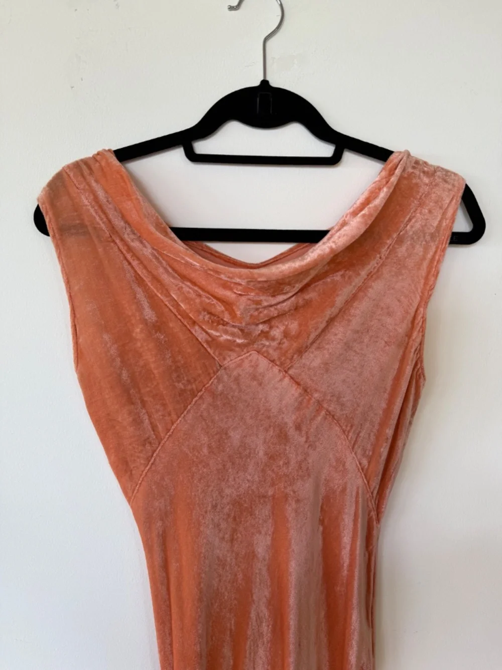 1930's Velvet Bias Cut Dress - Picture 3 of 10